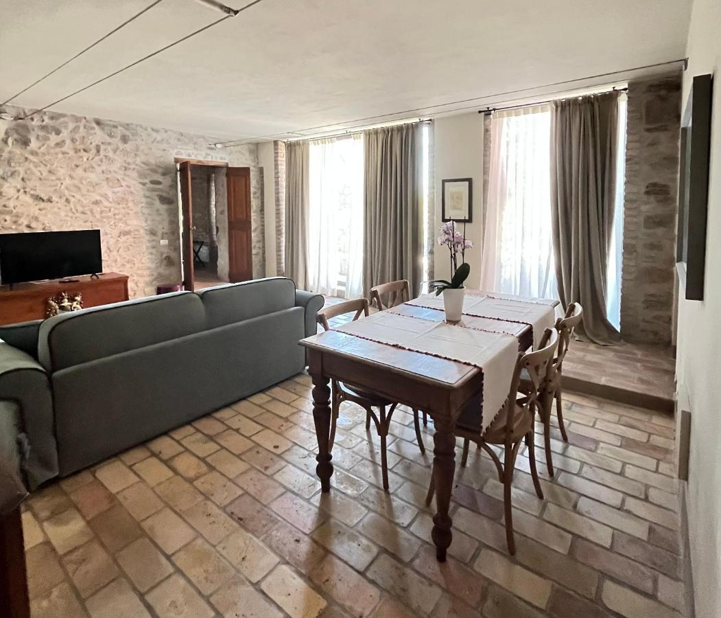 Le Mansarine Charme B&B Castellaro  Eksteriør bilde