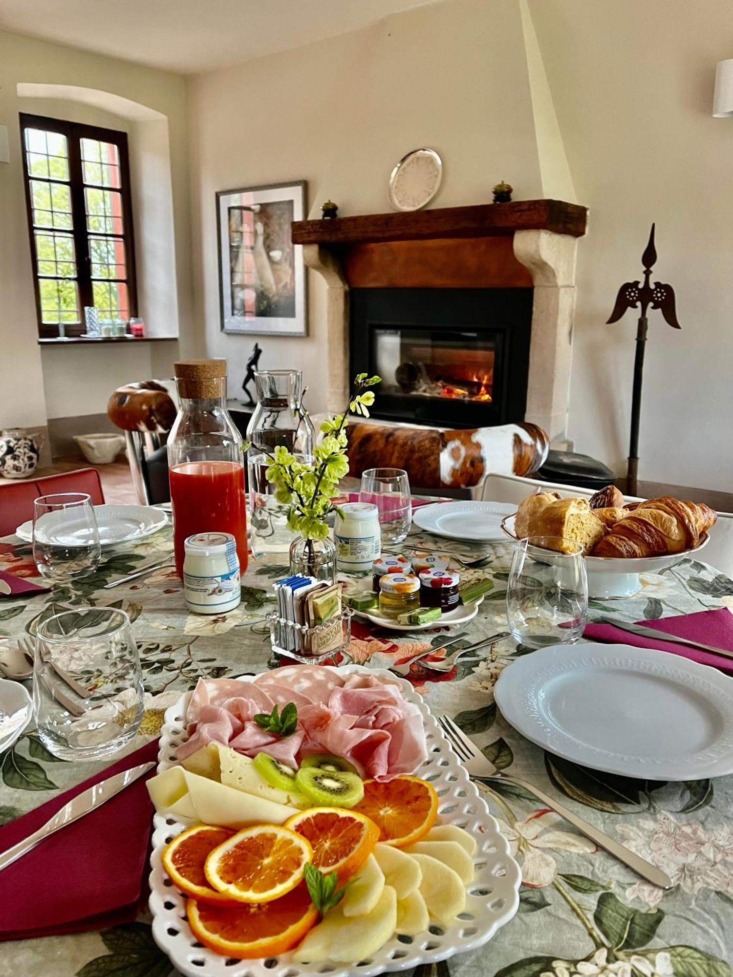 Le Mansarine Charme B&B Castellaro  Eksteriør bilde
